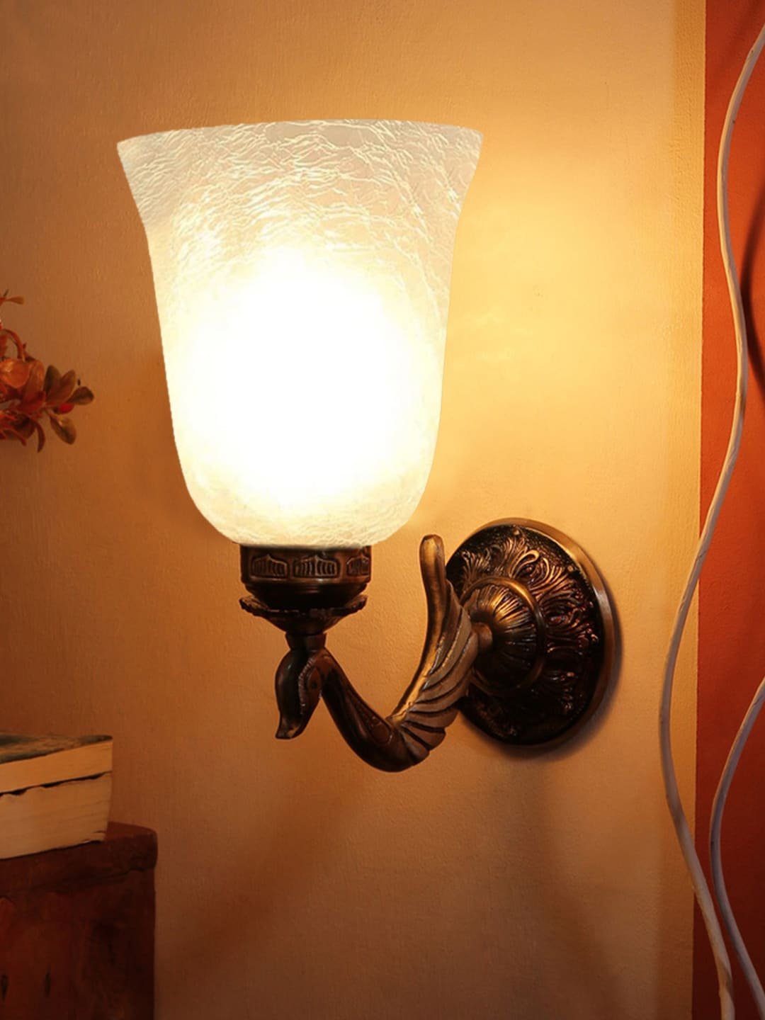 Ambika Home Antique wall lamp with White Milky Crinkle Glass | Modern Wall Light for Living Room Bedroom Hallway Lobby Staircase | Decorative Indoor Wall Sconce
