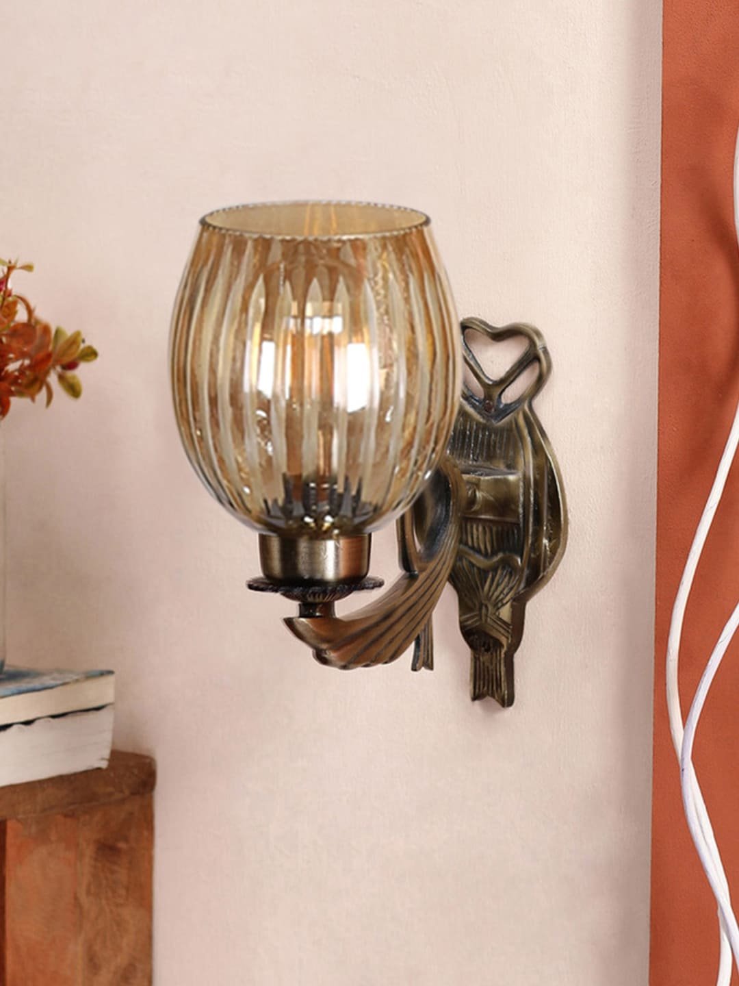 Ambika Home Antique wall lamp with Diamond Cut Smoke Glass | Modern Wall Light for Living Room Bedroom Hallway Lobby Staircase | Decorative Indoor Wall Sconce - Image 6