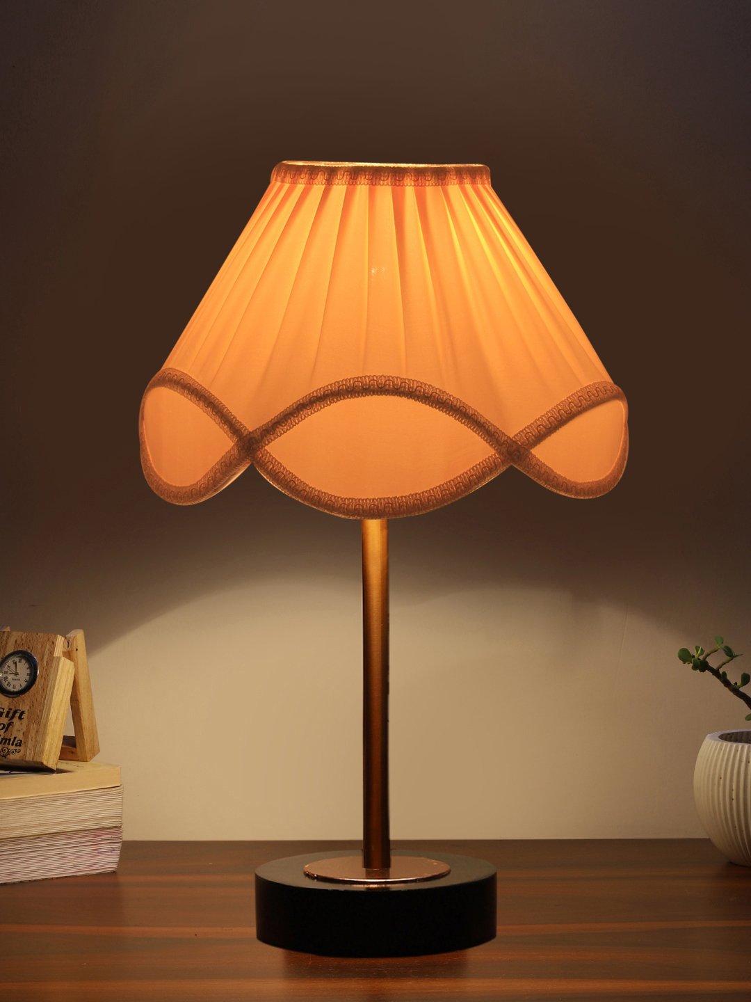 Ambika Home Luxury Premium Devansh Off-white cotton Vintage lamp with Black wood base & Copper finish Metal (12x19.25) Lamp with off-white Shade for Living Room, Bedroom & Hallway - Image 3