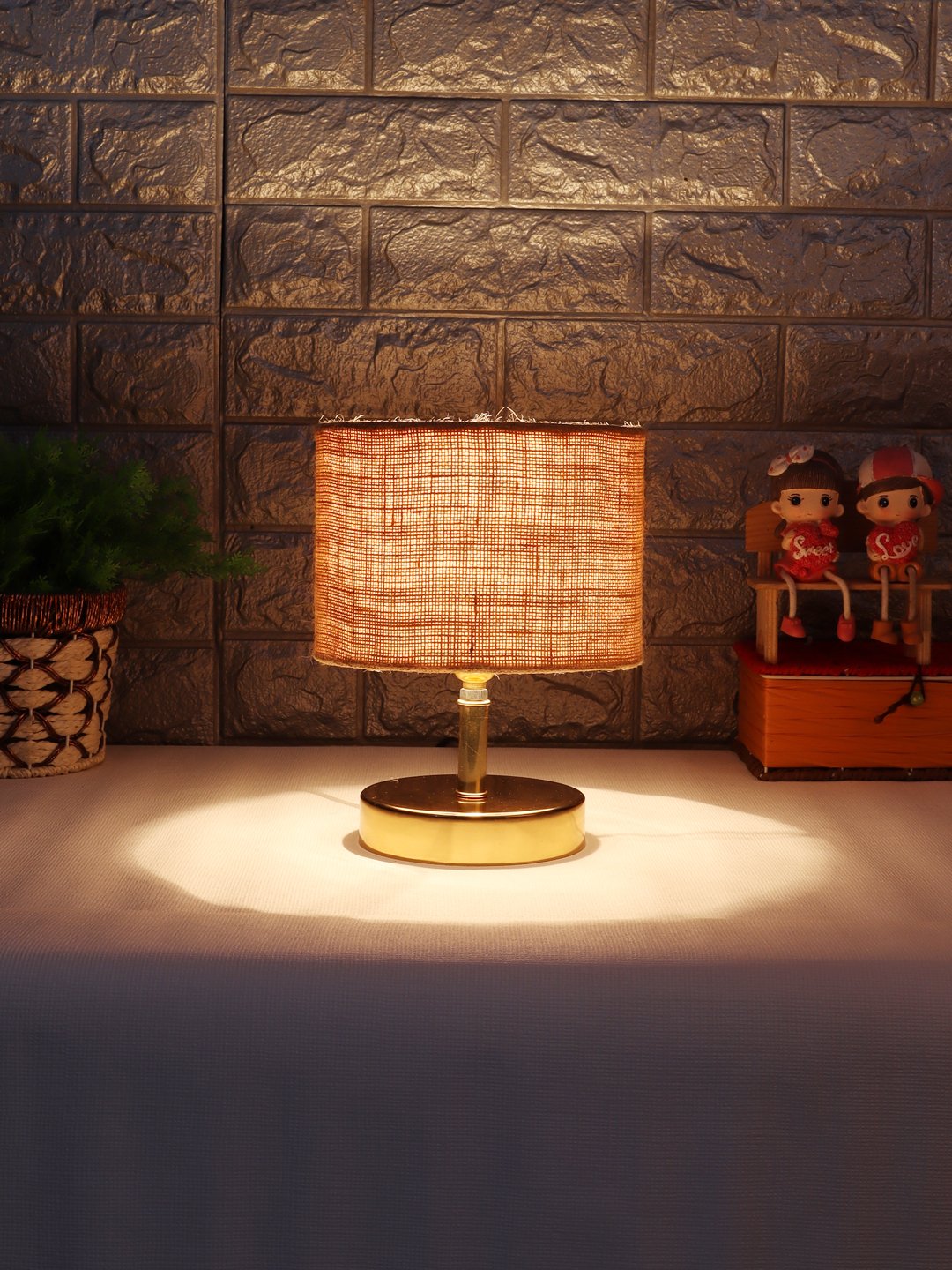 Ambika Home Beige Jute Table Lamp with Gold Metal Base | Designer Bedside Lamp for Living Room, Bedroom, Hotel, Café & Restaurant - Image 3